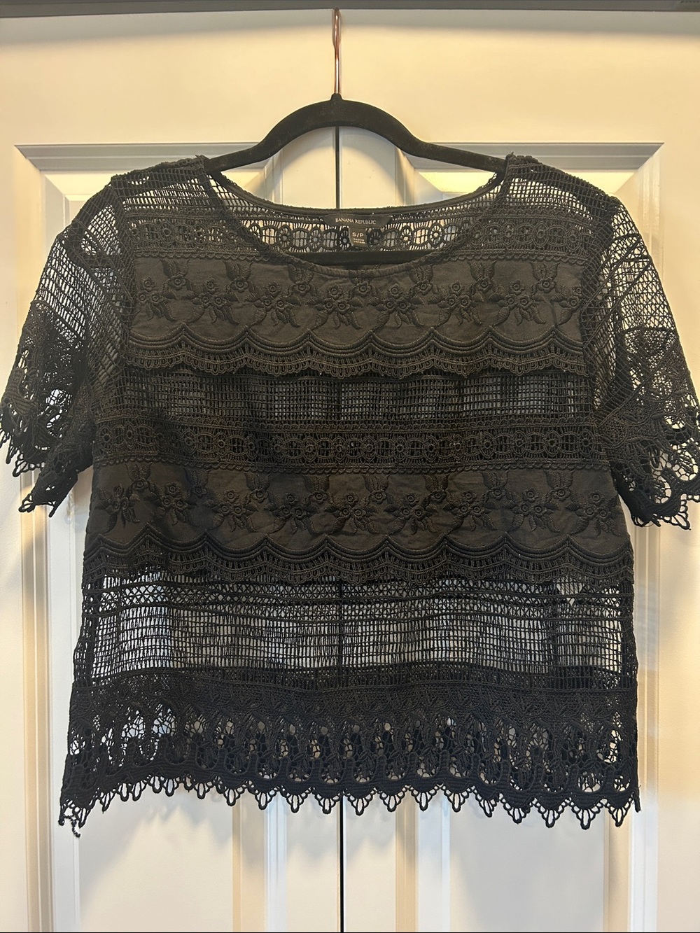 Banana Republic Black Crochet Lace Short Sleeve Top